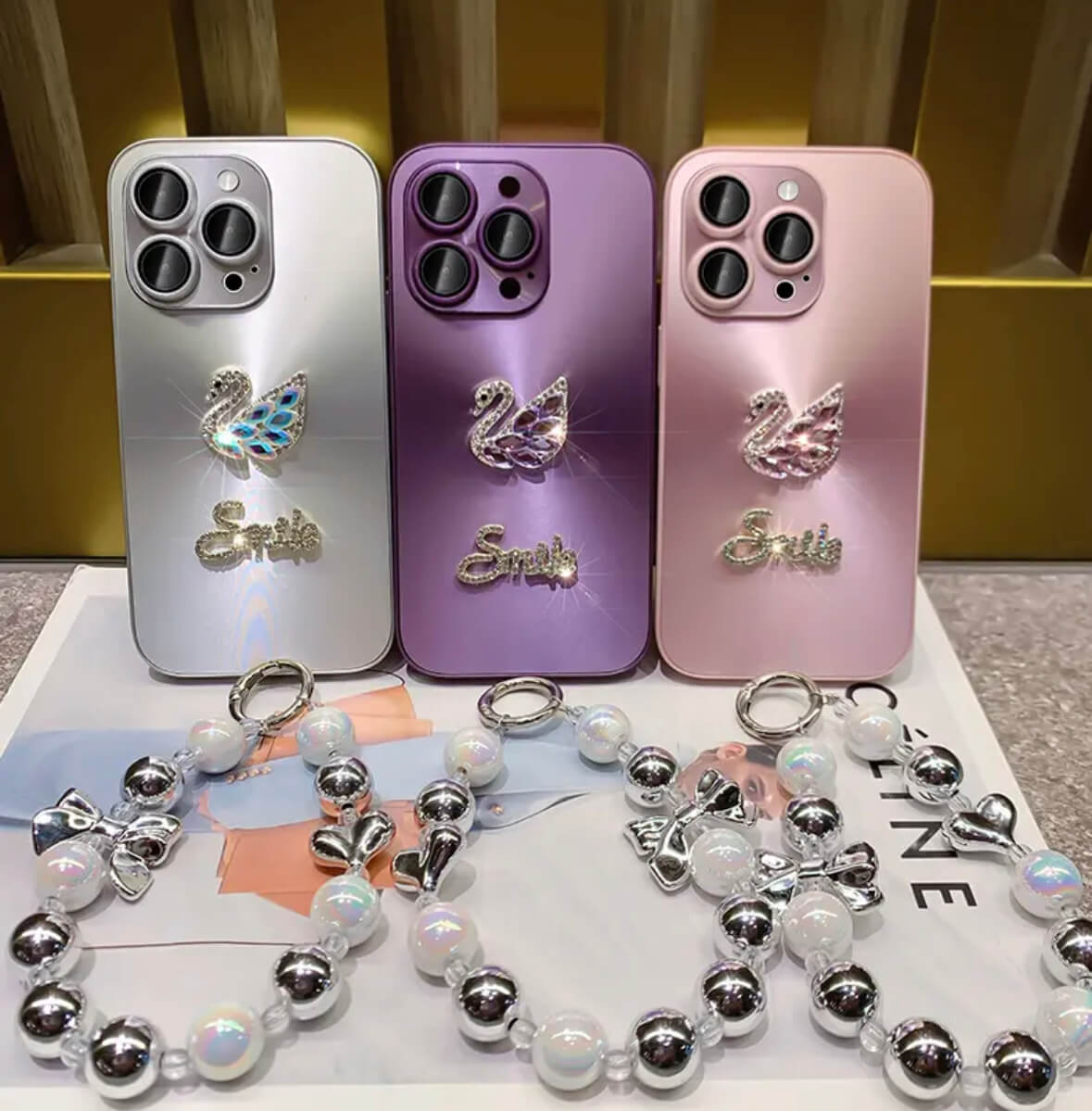 New model of rhinestone swan iPhone 14-11 mobile phone case Full anti-fall cover, bracelet